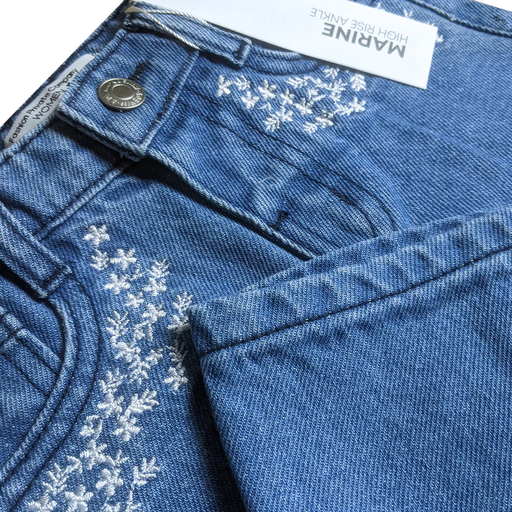Girls Branded Pockets Embroidered Baggy Jeans (Light Blue)